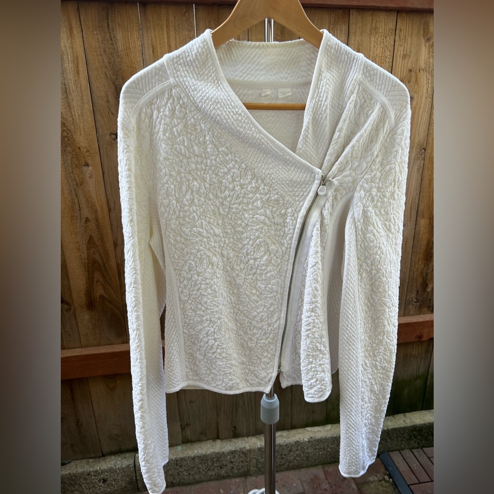 Moth White Textured Women's zip Cardigan